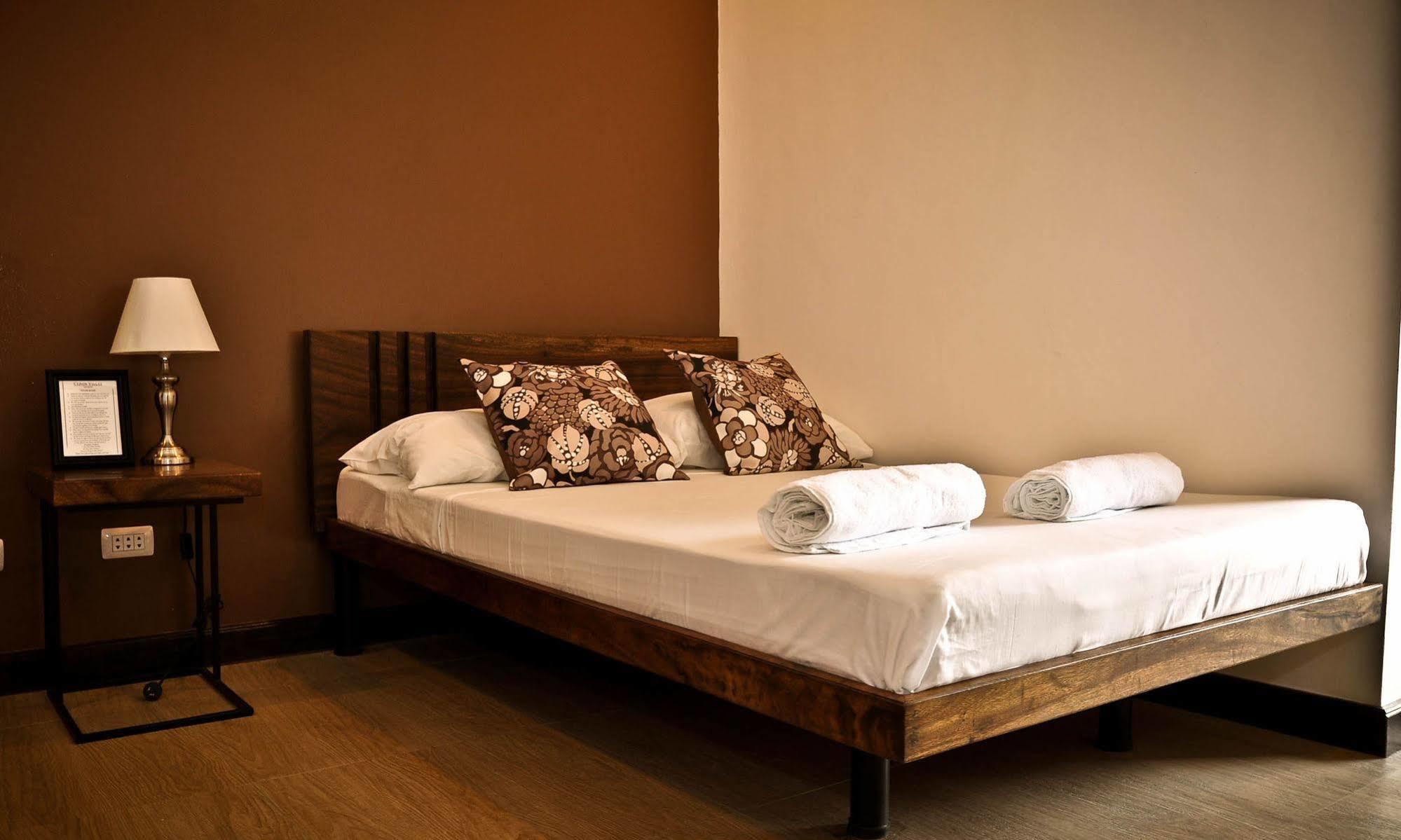 Cleon Villas Pension Puerto Princesa Екстериор снимка